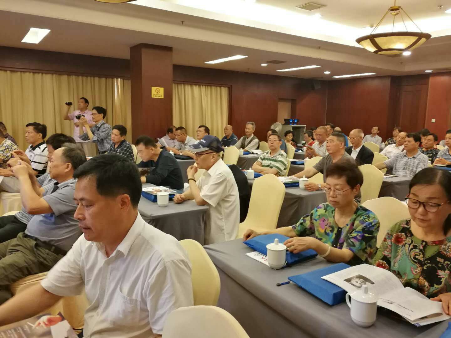 隆飛影視,宣傳片拍攝,專題片拍攝,隆飛影視文化傳播,常德紀錄片拍攝,宣傳片拍攝價格,沅澧美味167,常德梨園頌,梨園頌