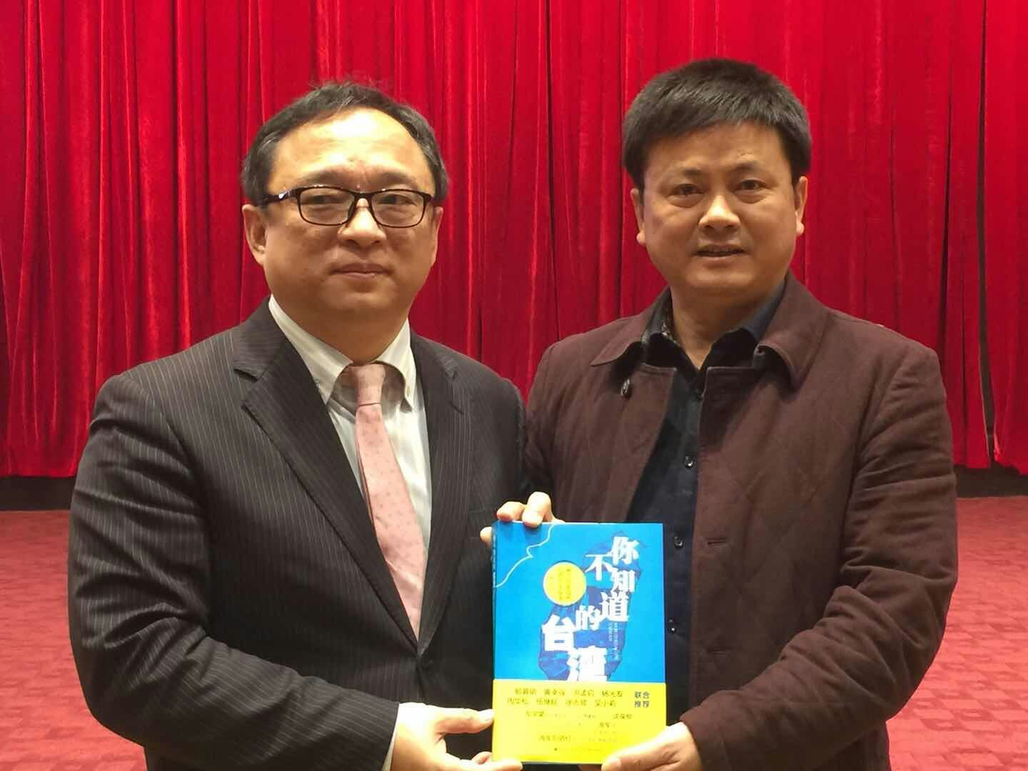 隆飛影視,宣傳片拍攝,專題片拍攝,隆飛影視文化傳播,常德紀(jì)錄片拍攝,宣傳片拍攝價(jià)格,沅澧美味167,常德梨園頌,梨園頌