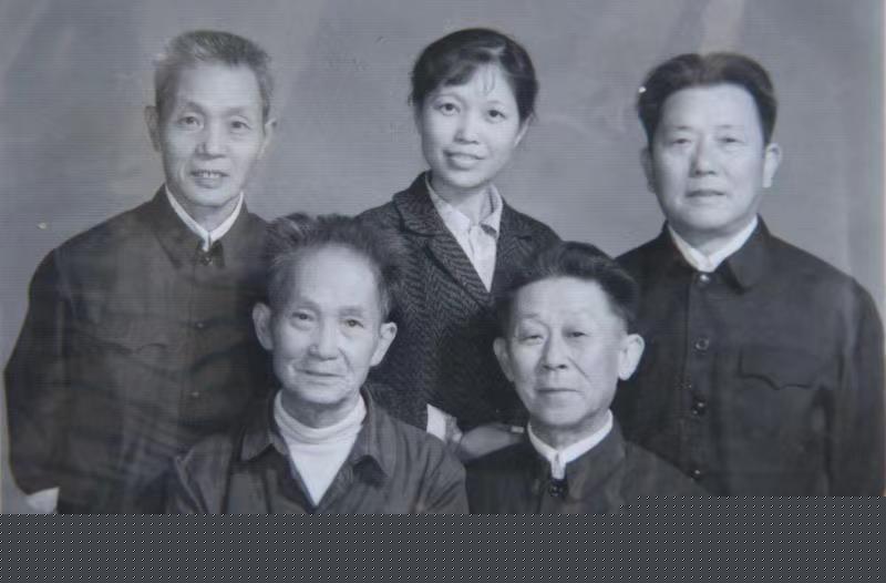 隆飛影視,宣傳片拍攝,專題片拍攝,隆飛影視文化傳播,常德紀(jì)錄片拍攝,宣傳片拍攝價(jià)格,沅澧美味167,常德梨園頌,梨園頌