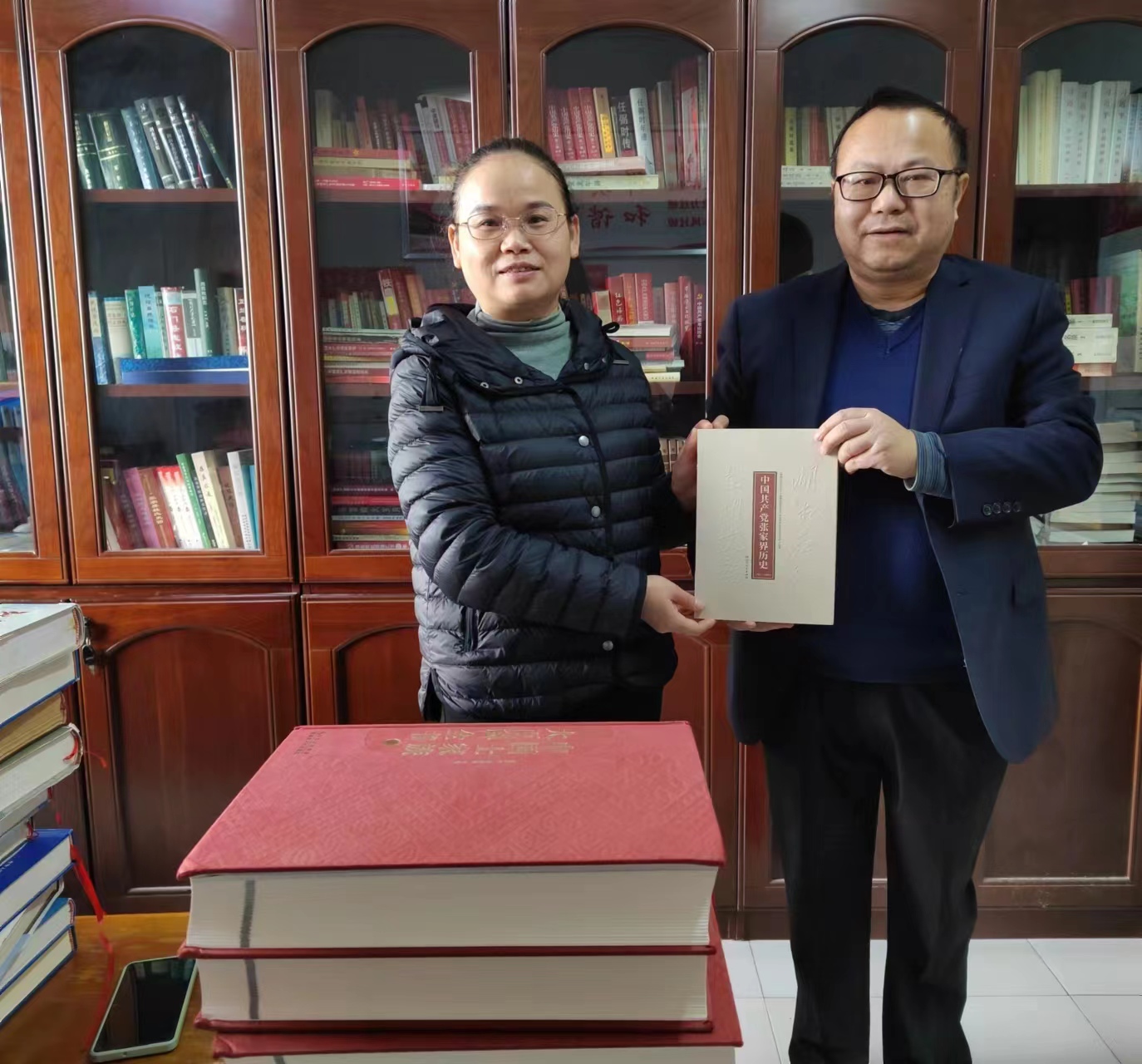 隆飛影視,宣傳片拍攝,專題片拍攝,隆飛影視文化傳播,常德紀(jì)錄片拍攝,宣傳片拍攝價格,沅澧美味167,常德梨園頌,梨園頌