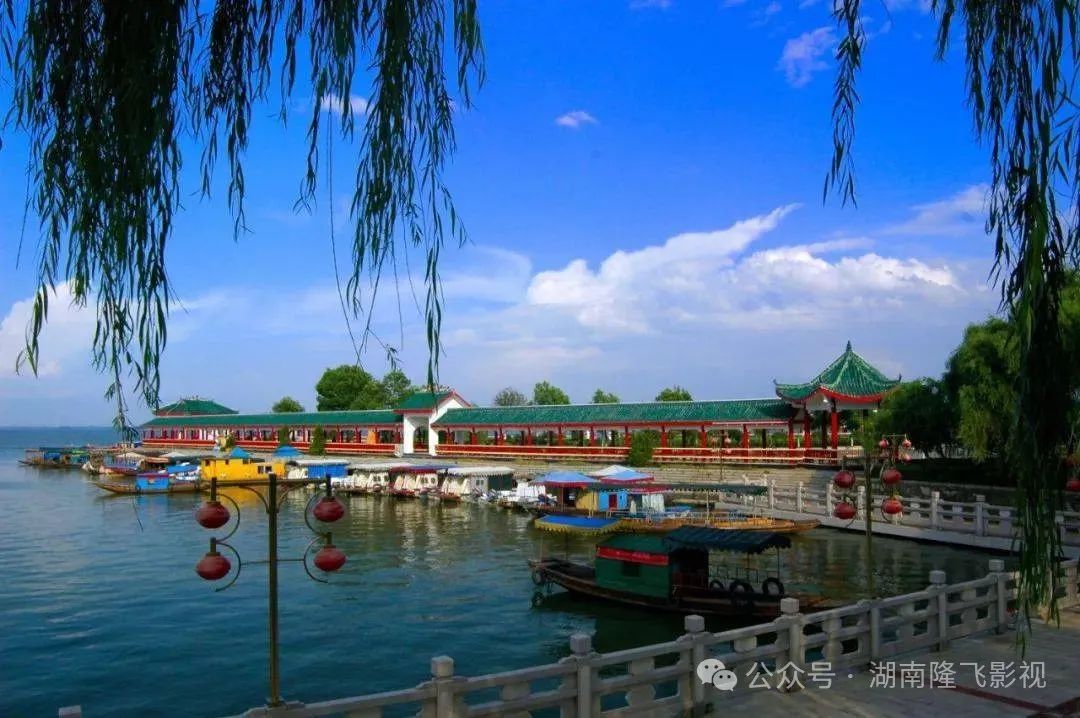 隆飛影視,宣傳片拍攝,專(zhuān)題片拍攝,隆飛影視文化傳播,常德紀(jì)錄片拍攝,宣傳片拍攝價(jià)格,沅澧美味167,常德梨園頌,梨園頌